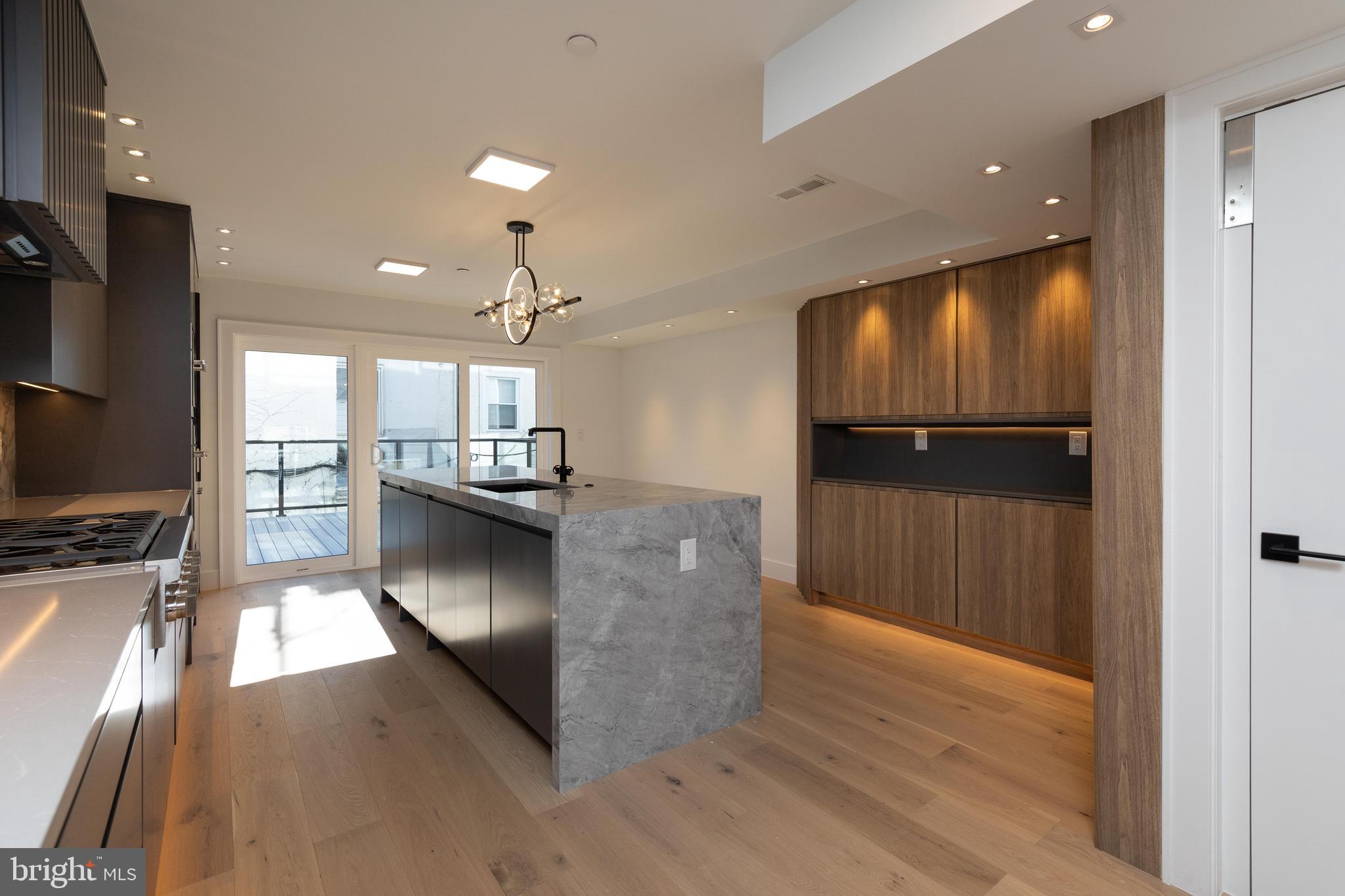 2110 Cherry Street Philadelphia, PA 19103 - Photo 9 of 47