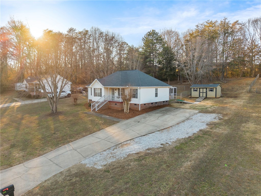 111 Logan Lane Easley, SC 29640 - Photo 24 of 33