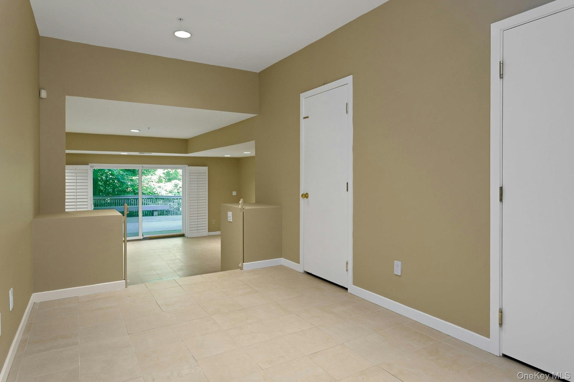 102 Boulder Ridge Road Scarsdale, NY 10583 - Photo 20 of 32