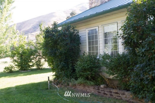 1936 Tucannon Road Pomeroy, WA 99347 - Photo 27 of 37
