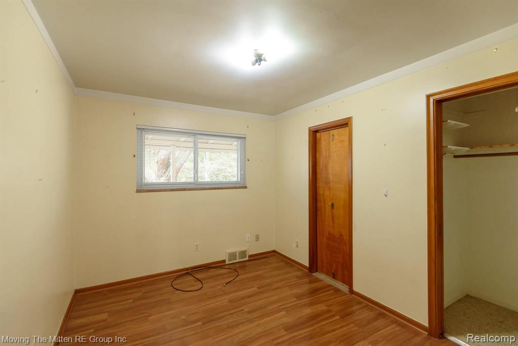 3 Waynewood Court Dearborn, MI 48124 - Photo 17 of 53