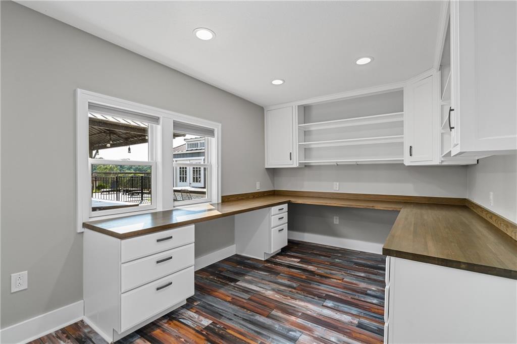 570 Steiner Bridge Road Valencia, PA 16059 - Photo 23 of 35 a kitchen that has a sink and a stove in it
