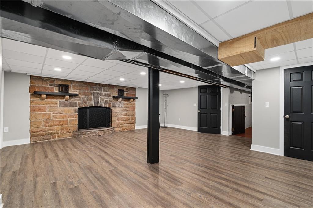 570 Steiner Bridge Road Valencia, PA 16059 - Photo 10 of 35 a view of empty room with wooden floor