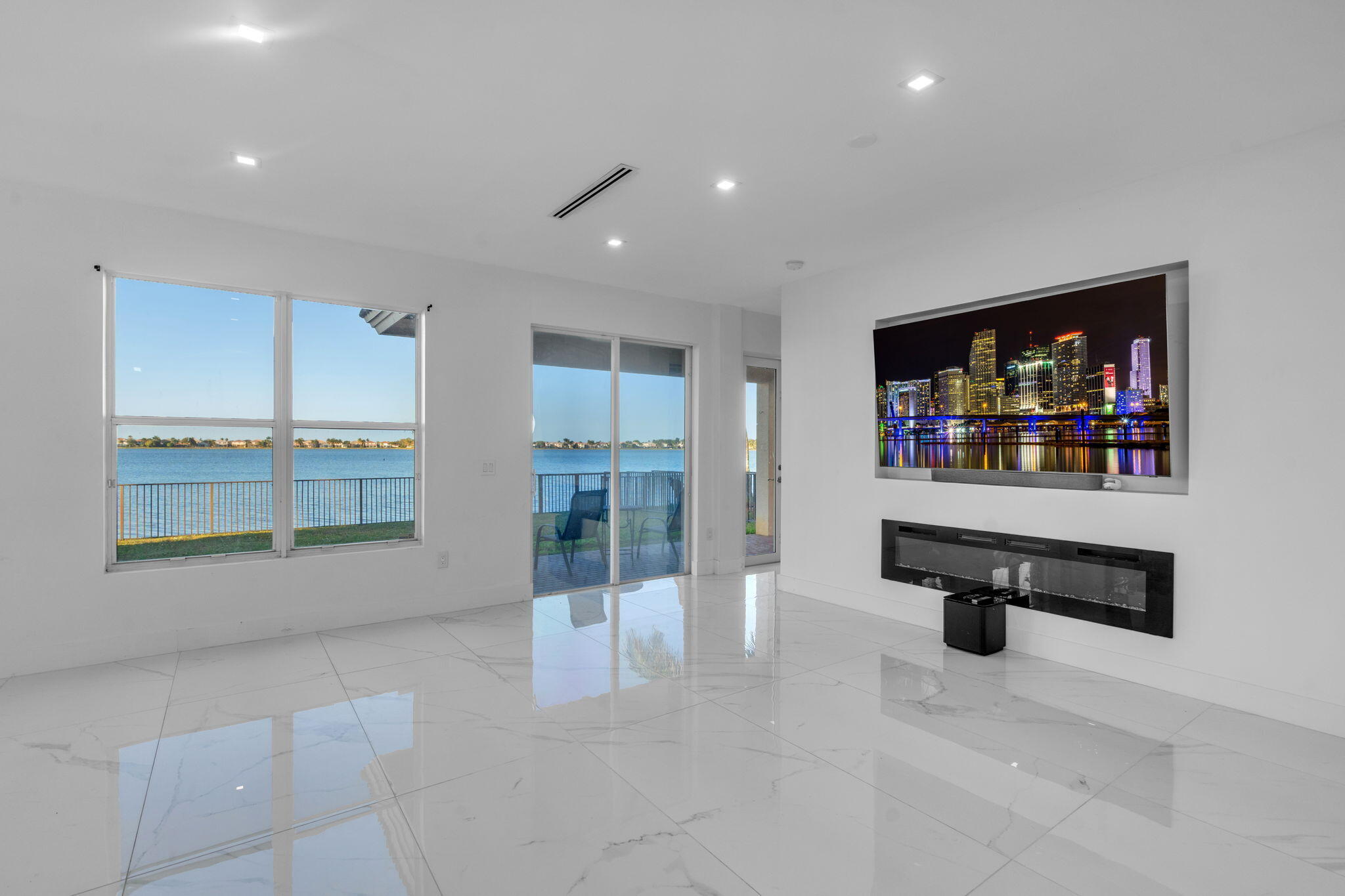 17739 Southwest 54th Street Miramar, FL 33029 - Photo 11 of 60 16-web-or-mls-17739SW54th-11