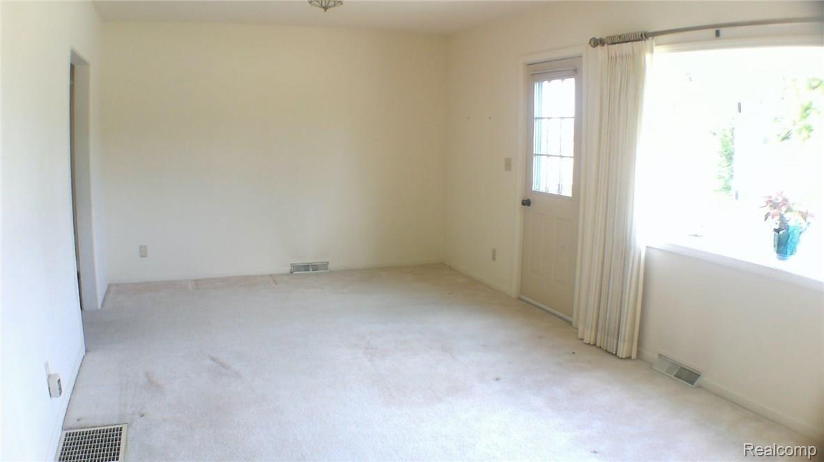 3605 Lightle Road North Street, MI 48049 - Photo 5 of 29 WIN_20180716_15_18_42_Pro.jpg