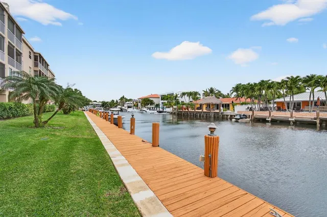 $449,000 | 777 Jeffery Street, Unit 302, Boca Raton, FL 33487