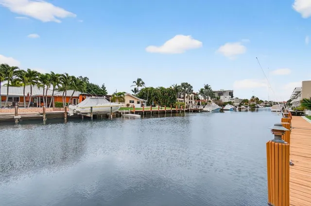 $449,000 | 777 Jeffery Street, Unit 302, Boca Raton, FL 33487