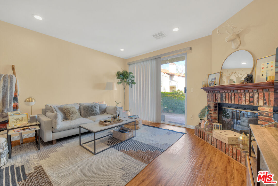 5624 Las Virgenes Road, Unit 19 Calabasas, CA 91302 - Photo 9 of 25