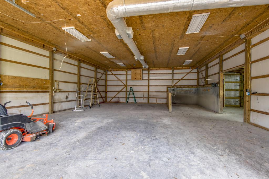 545 Haley Road Burns, TN 37029 - Photo 27 of 30 a view of a garage room