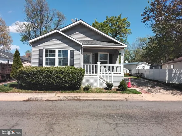 $99,900 | 14514 Iberia Circle, Chantilly, VA 20151