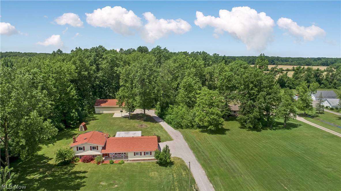 9060 Oberlin Road Elyria, OH 44035 - Photo 2 of 28 Gallery Image 2