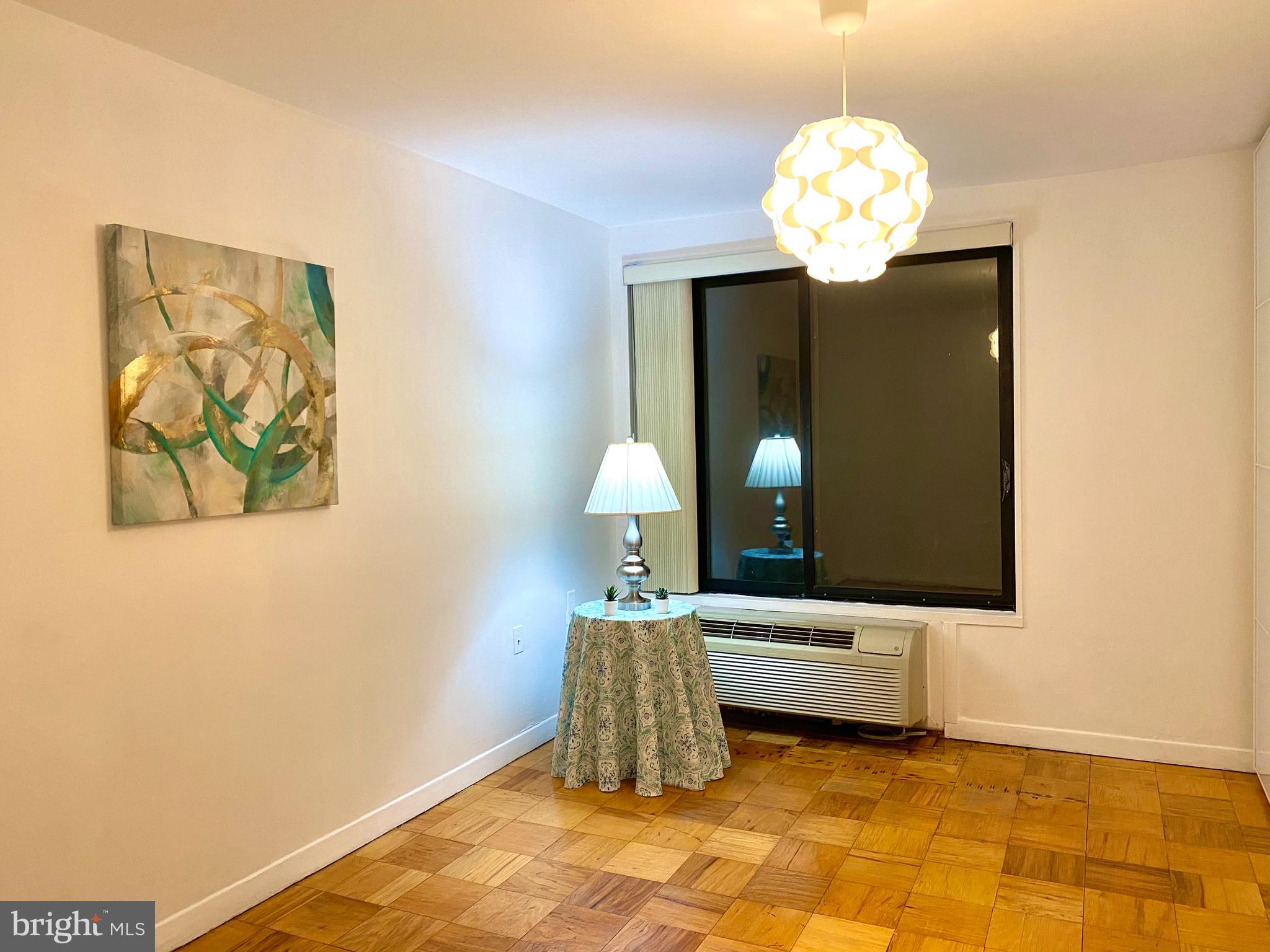 2501 Calvert Street Northwest, Unit 401 Washington, DC 20008 - Photo 18 of 45 Second bedroom