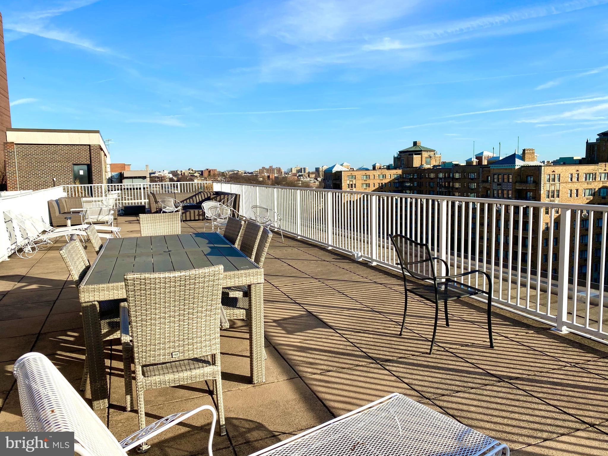 2501 Calvert Street Northwest, Unit 401 Washington, DC 20008 - Photo 35 of 45 Rooftop terrace
