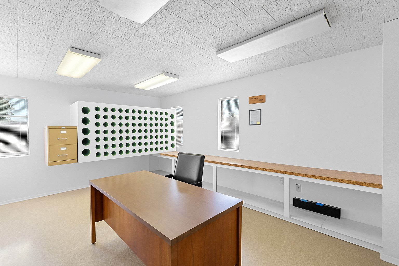 6910 Winton Street Houston, TX 77021 - Photo 21 of 50 a hallway with a table and a couch