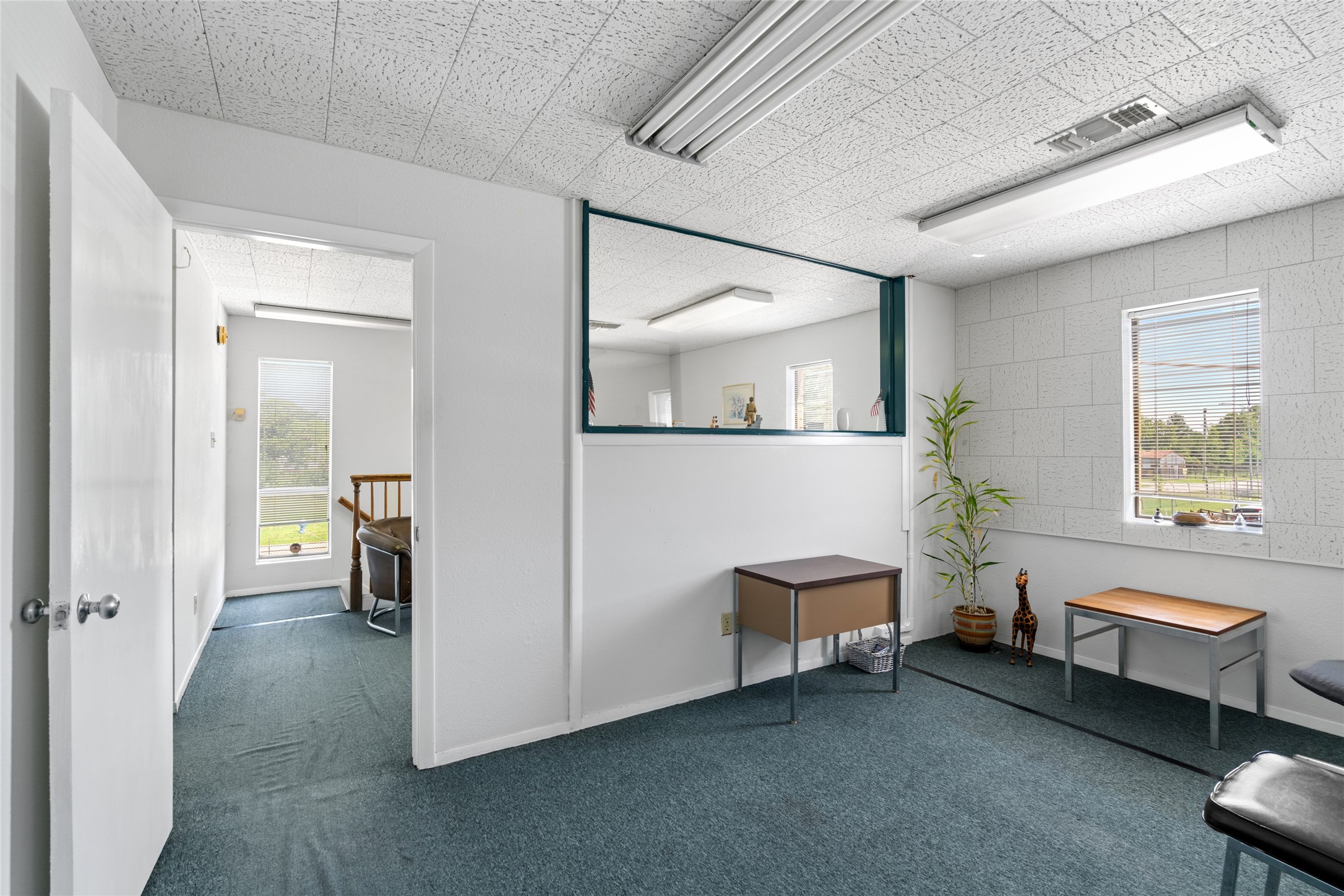 6910 Winton Street Houston, TX 77021 - Photo 30 of 50 a living room with furniture and a window
