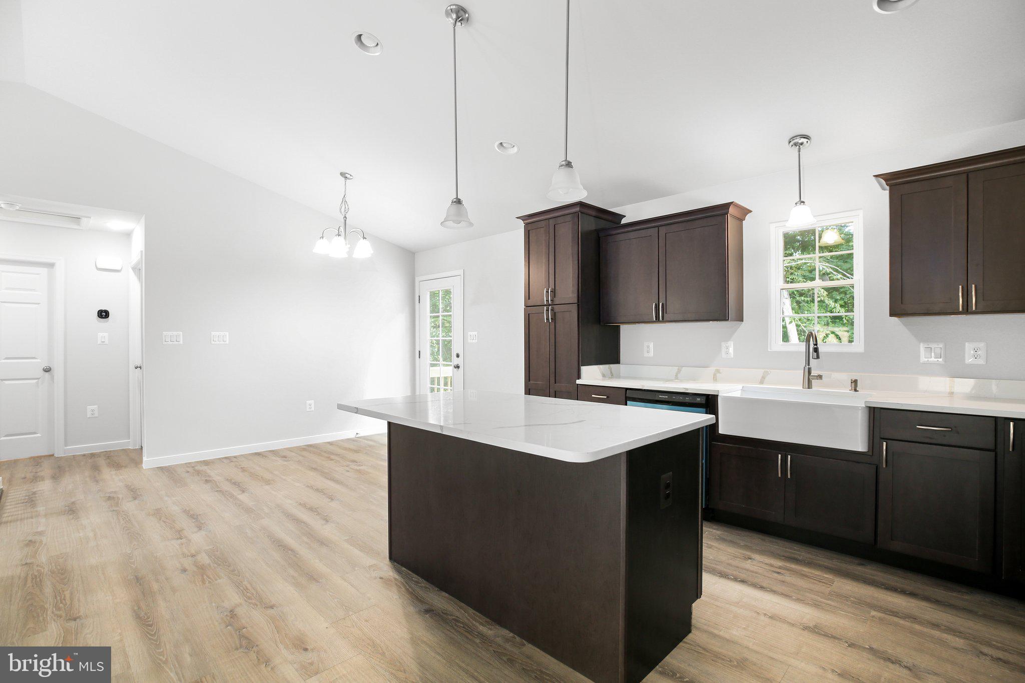 14 Johnson Drive Ruther Glen, VA 22546 - Photo 13 of 40 Kitchen and dining area