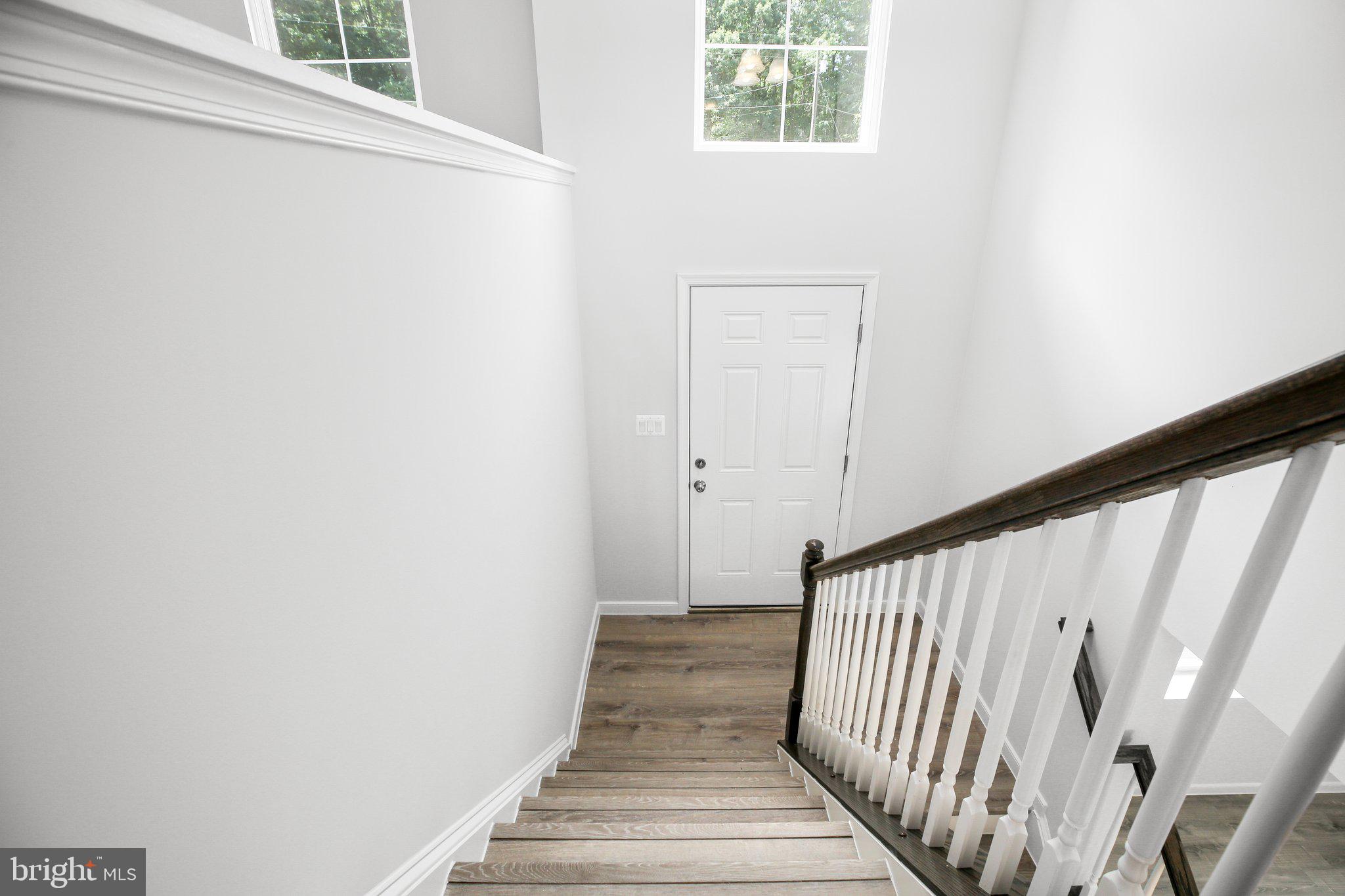 14 Johnson Drive Ruther Glen, VA 22546 - Photo 3 of 40 Brightly lit entry is inviting