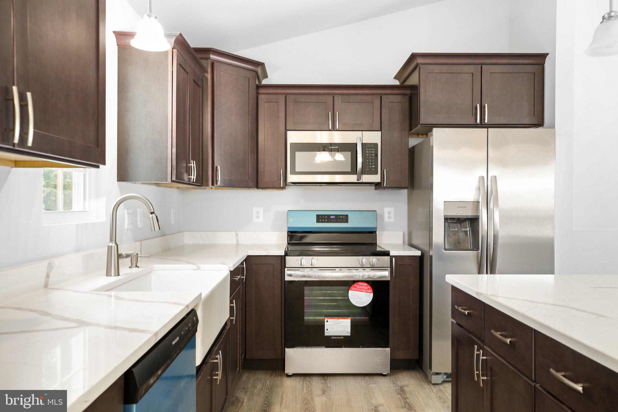 14 Johnson Drive Ruther Glen, VA 22546 - Photo 9 of 40 New stainless steel appliances