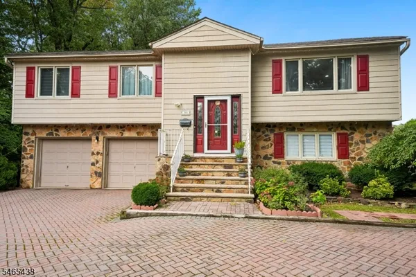 $770,000 | 564 Mountain Avenue, Springfield, NJ 07081