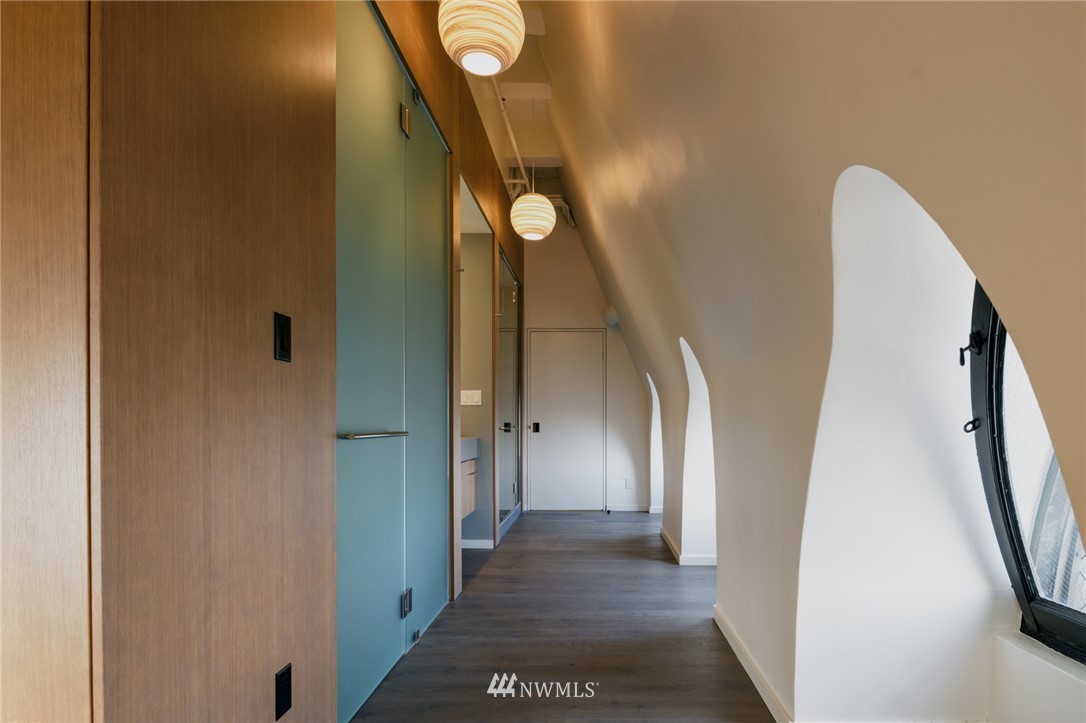 506 2nd Avenue, Unit PH Seattle, WA 98104 - Photo 26 of 37 a view of a hallway with entryway