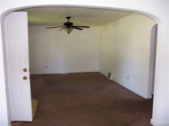 2136 Eggleston Road Rockford, IL 61108 - Photo 4 of 12 Gallery Image 4