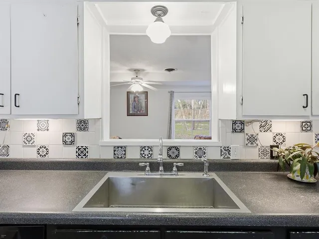 a close view of sink and tap