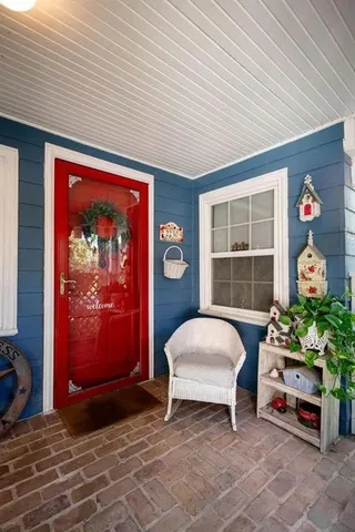 a living room filled with furniture