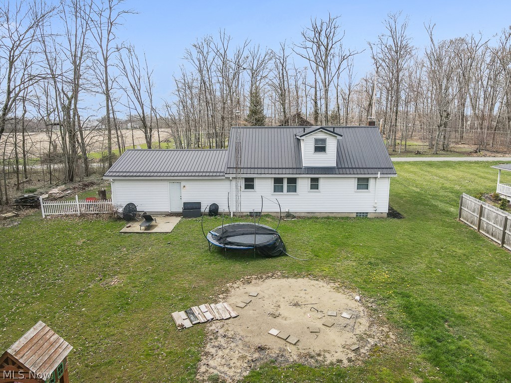 212 Case Road Beloit, OH 44609 - Photo 8 of 46