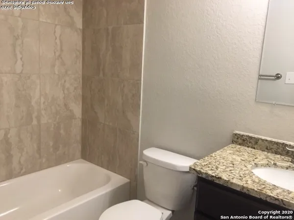 $1,295 | 16910 Spirit Brook, Unit 2, Selma, TX 78154