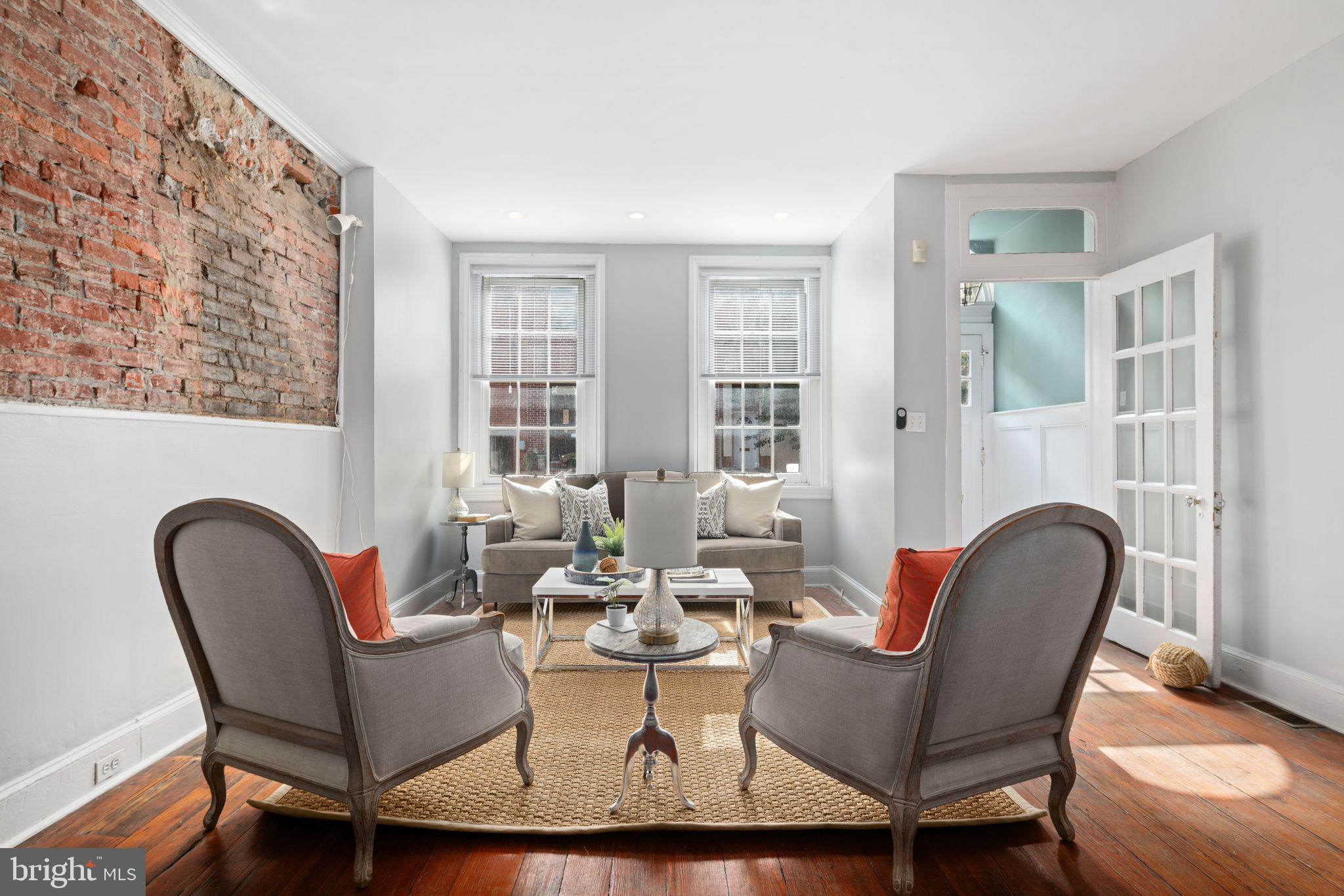 808 South 3rd Street Philadelphia, PA 19147 - Photo 3 of 25 Sun Drenched Living Room