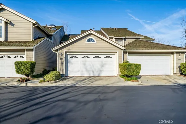 $995,000 | 500 Stoneham Court, Unit 102, Long Beach, CA 90803