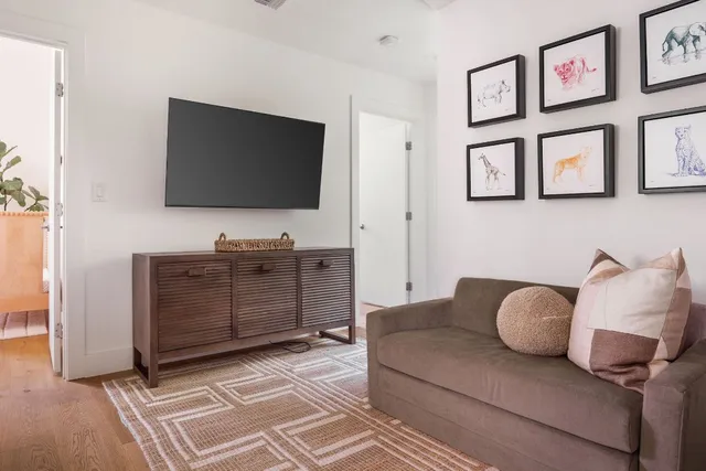 $1,100,000 | 2211 Canterbury Street, Unit A, Austin, TX 78702