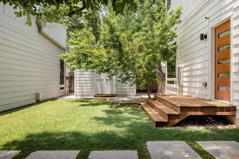 $1,100,000 | 2211 Canterbury Street, Unit A, Austin, TX 78702