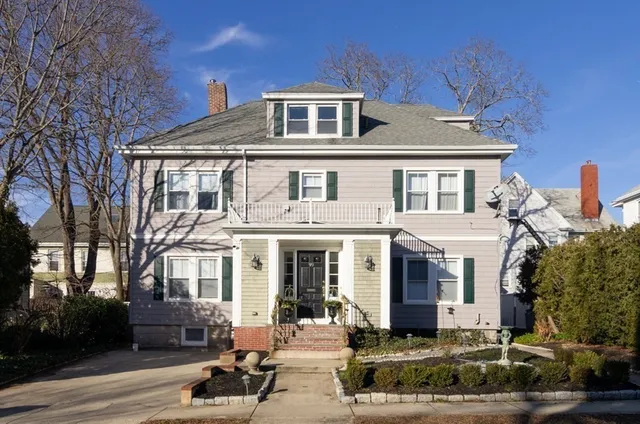 $1,800 | 99 East Clinton Street, Unit 1, New Bedford, MA 02740