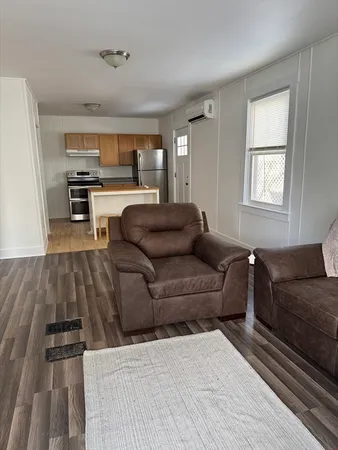 $1,800 | 99 East Clinton Street, Unit 1, New Bedford, MA 02740