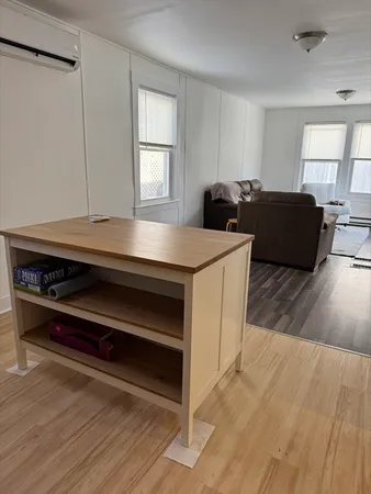 $1,800 | 99 East Clinton Street, Unit 1, New Bedford, MA 02740