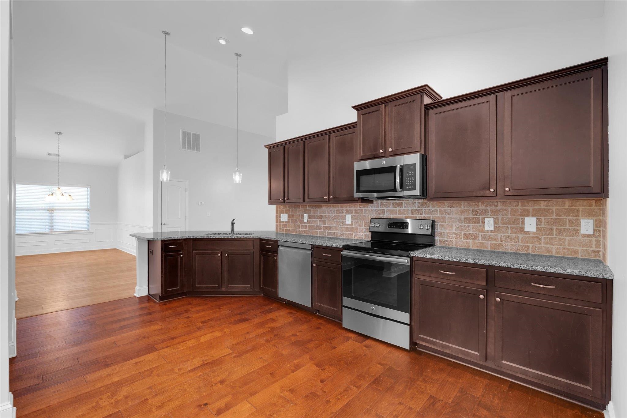 220 Scottish Avenue Simpsonville, SC 29680 - Photo 7 of 33