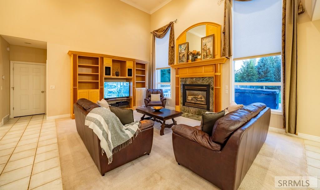 305 Spring Meadows Drive Idaho Falls, ID 83404 - Photo 13 of 66 Living/Family room