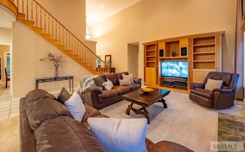 305 Spring Meadows Drive Idaho Falls, ID 83404 - Photo 14 of 66 Living/Family Room