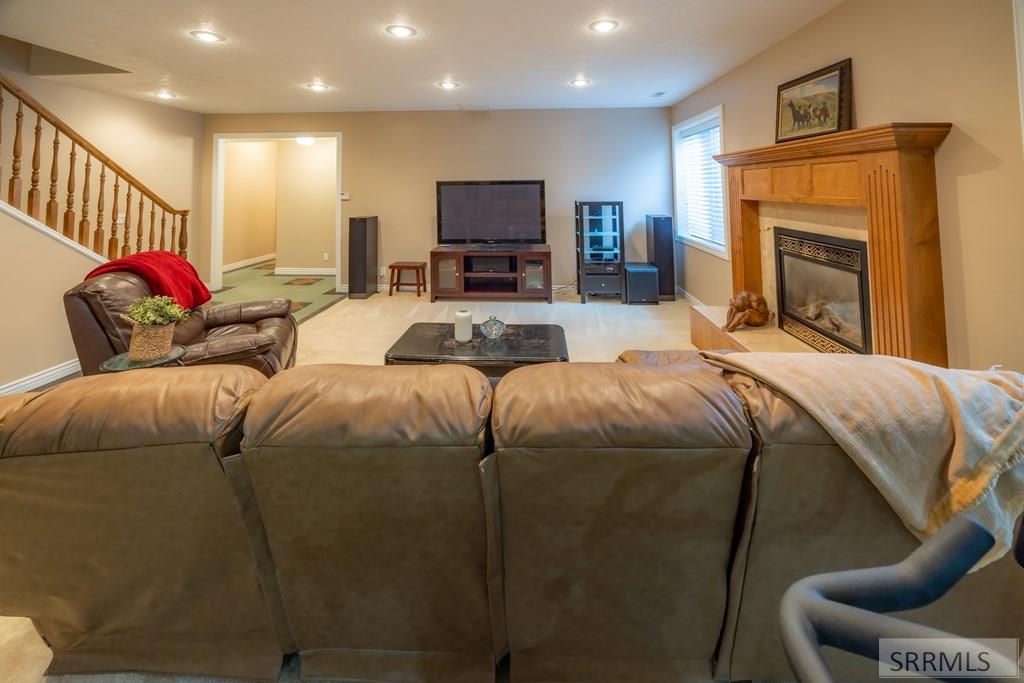 305 Spring Meadows Drive Idaho Falls, ID 83404 - Photo 32 of 66