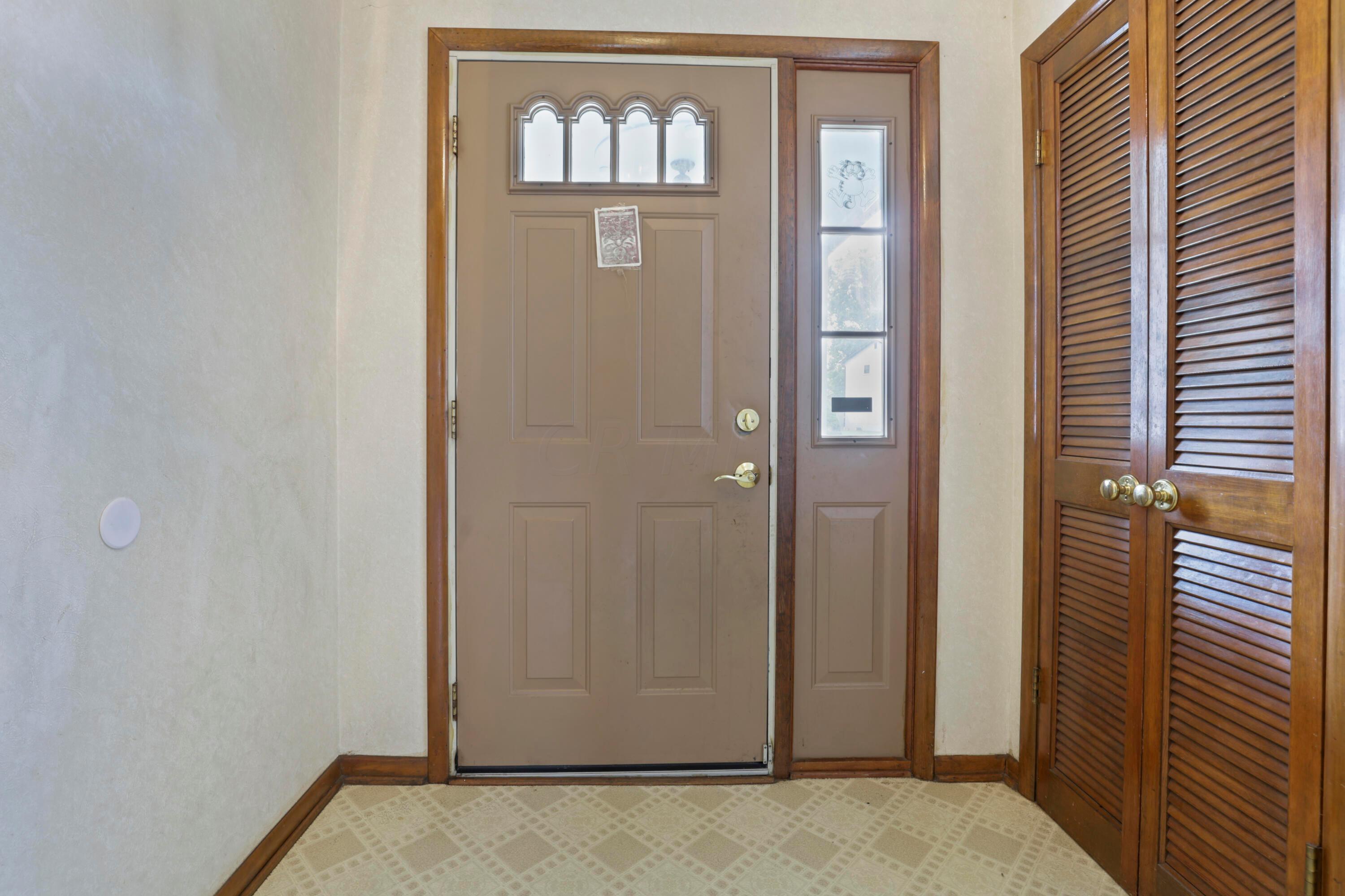1866 Dorsetshire Road Columbus, OH 43229 - Photo 19 of 44 IMG_9666