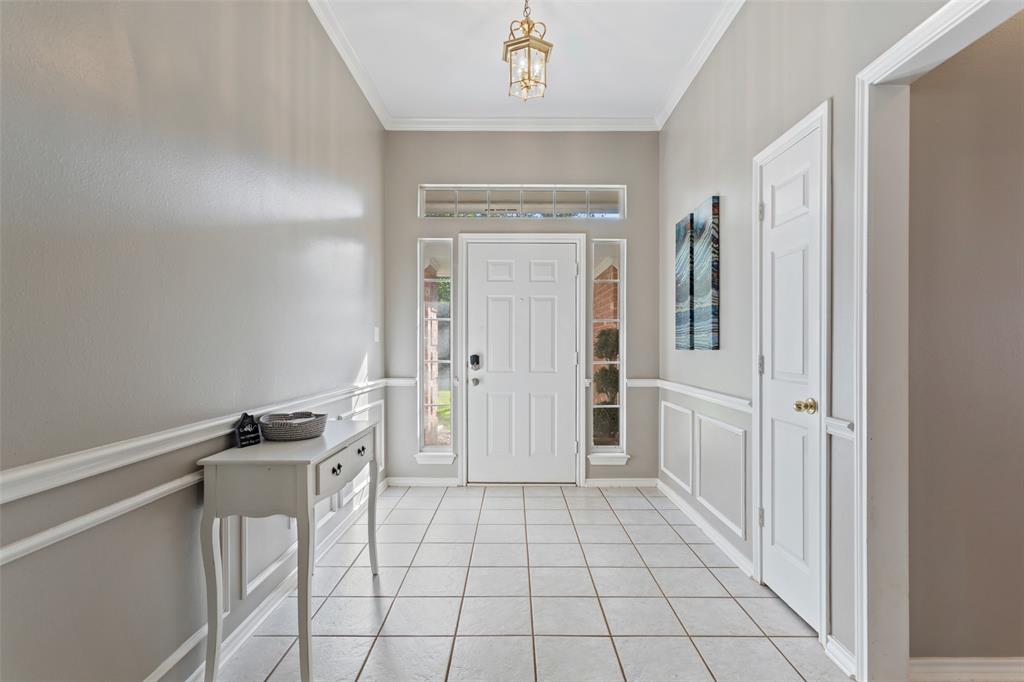706 Maji Road Whitehouse, TX 75791 - Photo 6 of 37 a view of a hallway with closet and front door