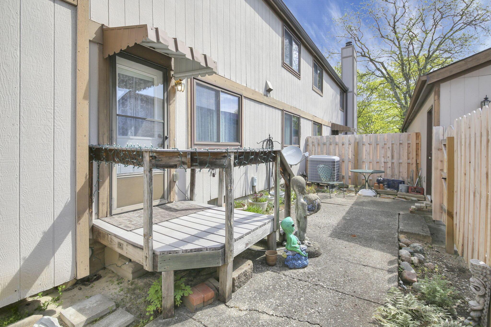 6222 Roxburgh Court, Unit 17B Columbus, OH 43213 - Photo 27 of 28 29-web-or-mls-5D9A0551