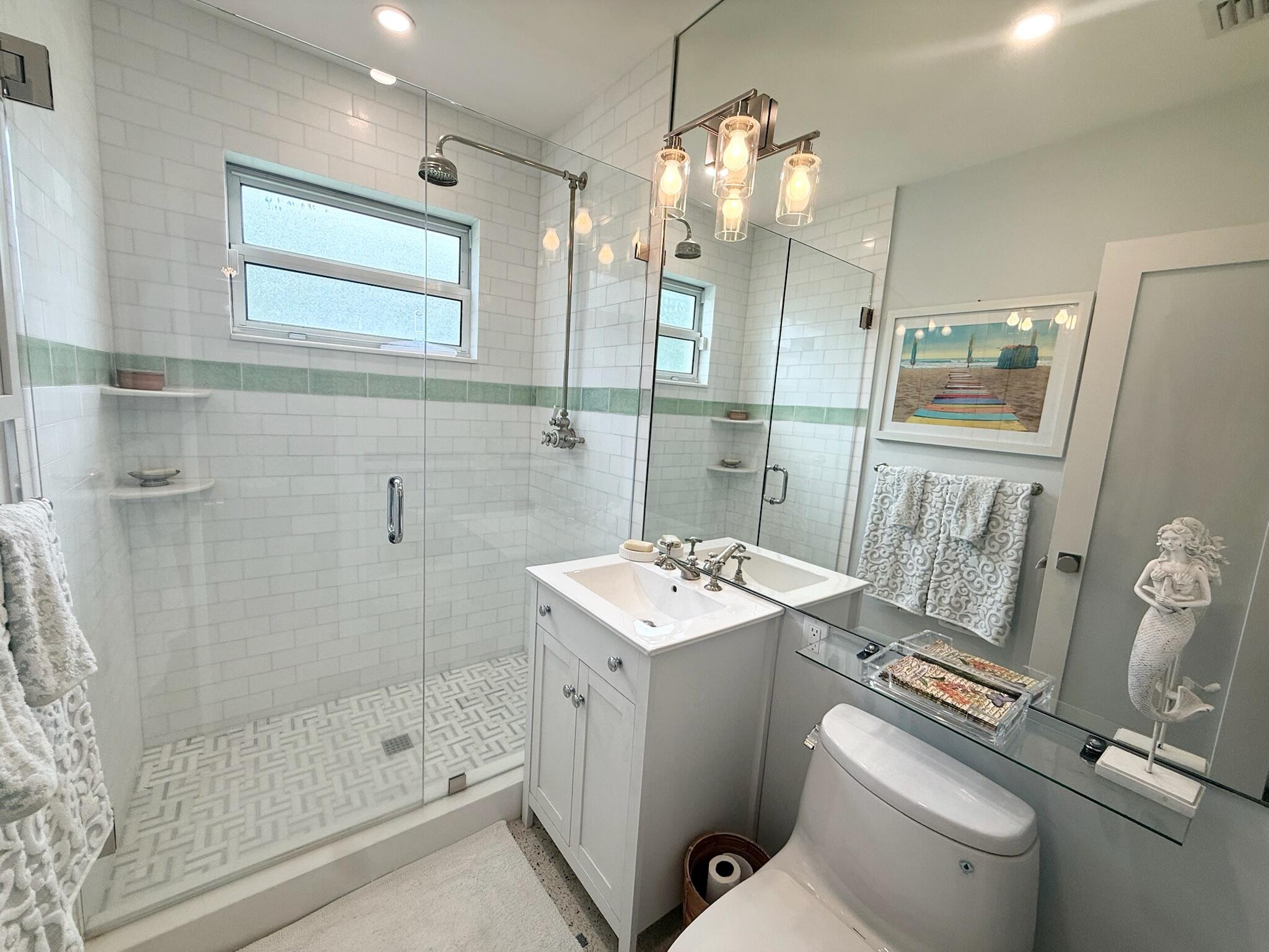 328 Putnam Ranch Road West Palm Beach, FL 33405 - Photo 6 of 13 328 PUTNAM RANCH RD-BATH