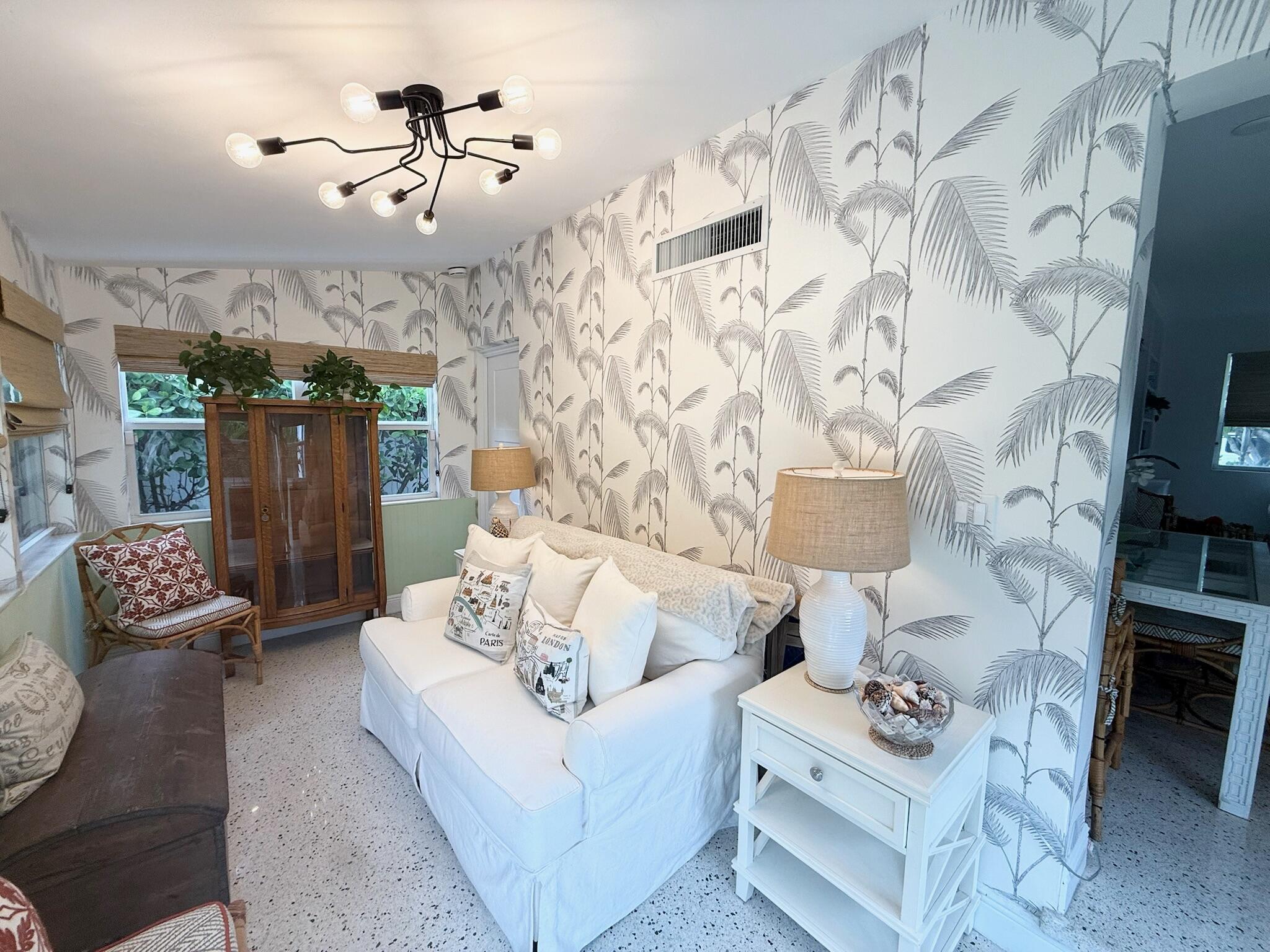 328 Putnam Ranch Road West Palm Beach, FL 33405 - Photo 9 of 13 328 PUTNAM RANCH RD-FL ROOM