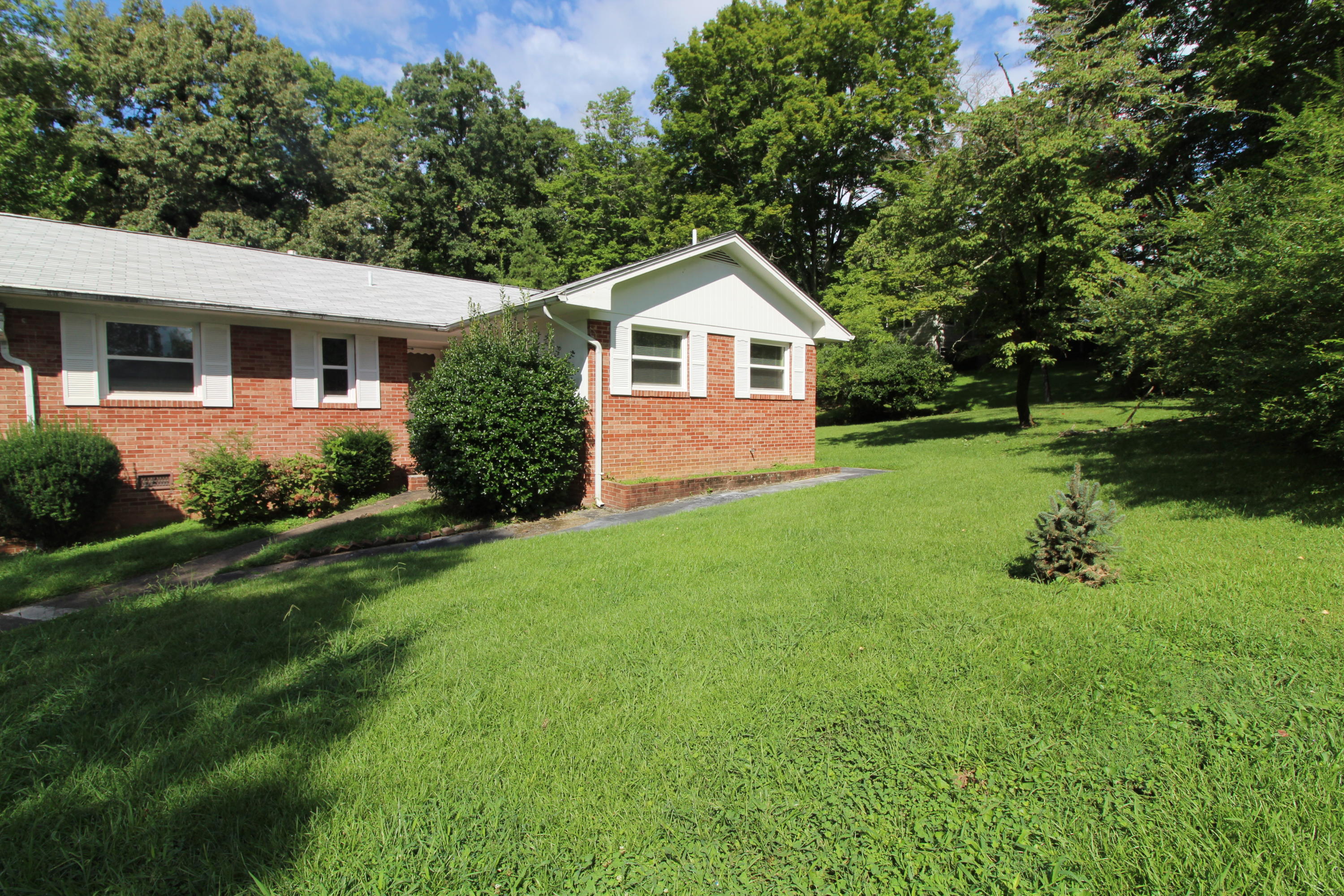 120 Malvern Road Oak Ridge, TN 37830 - Photo 17 of 31 IMG_1236