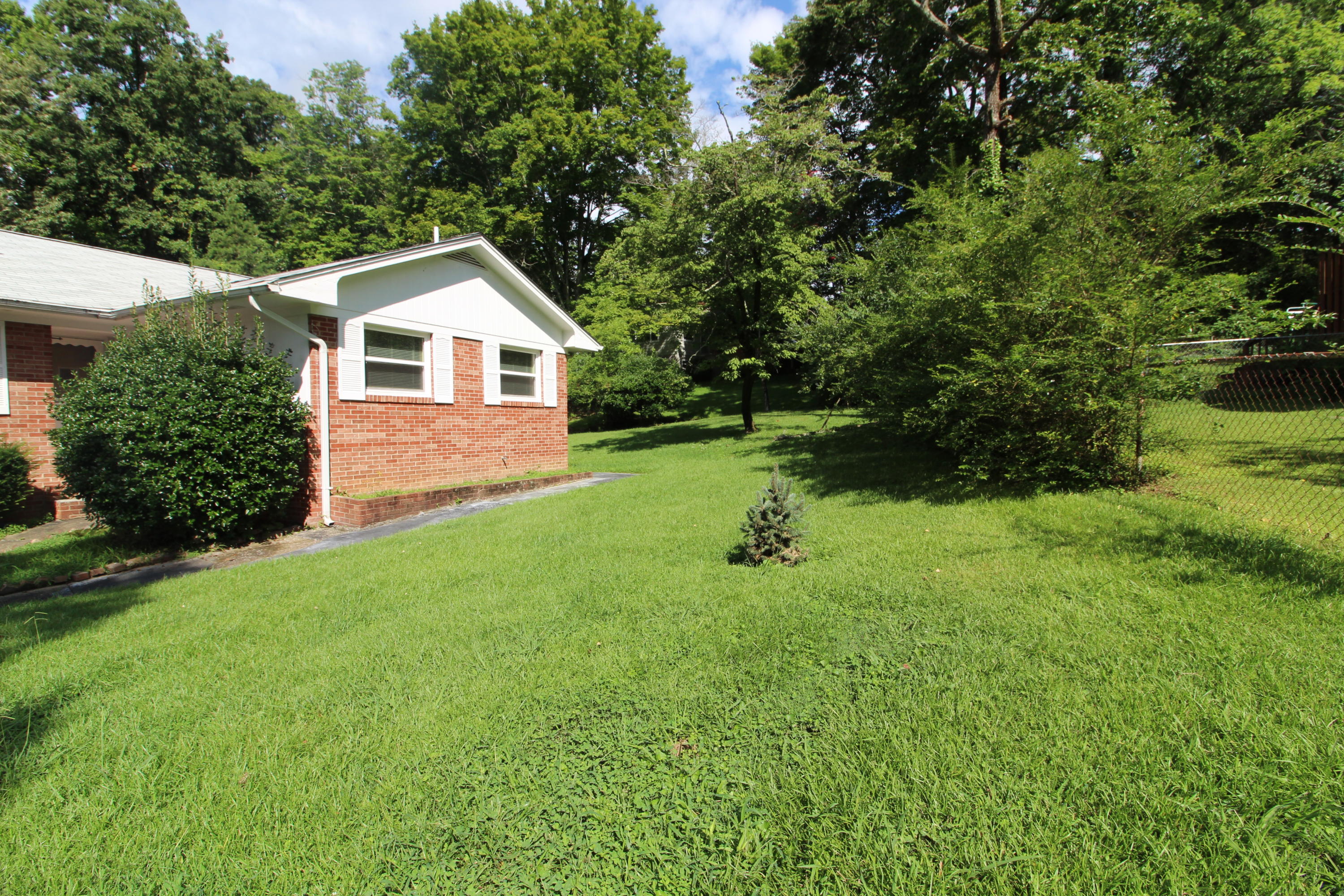 120 Malvern Road Oak Ridge, TN 37830 - Photo 18 of 31 IMG_1237