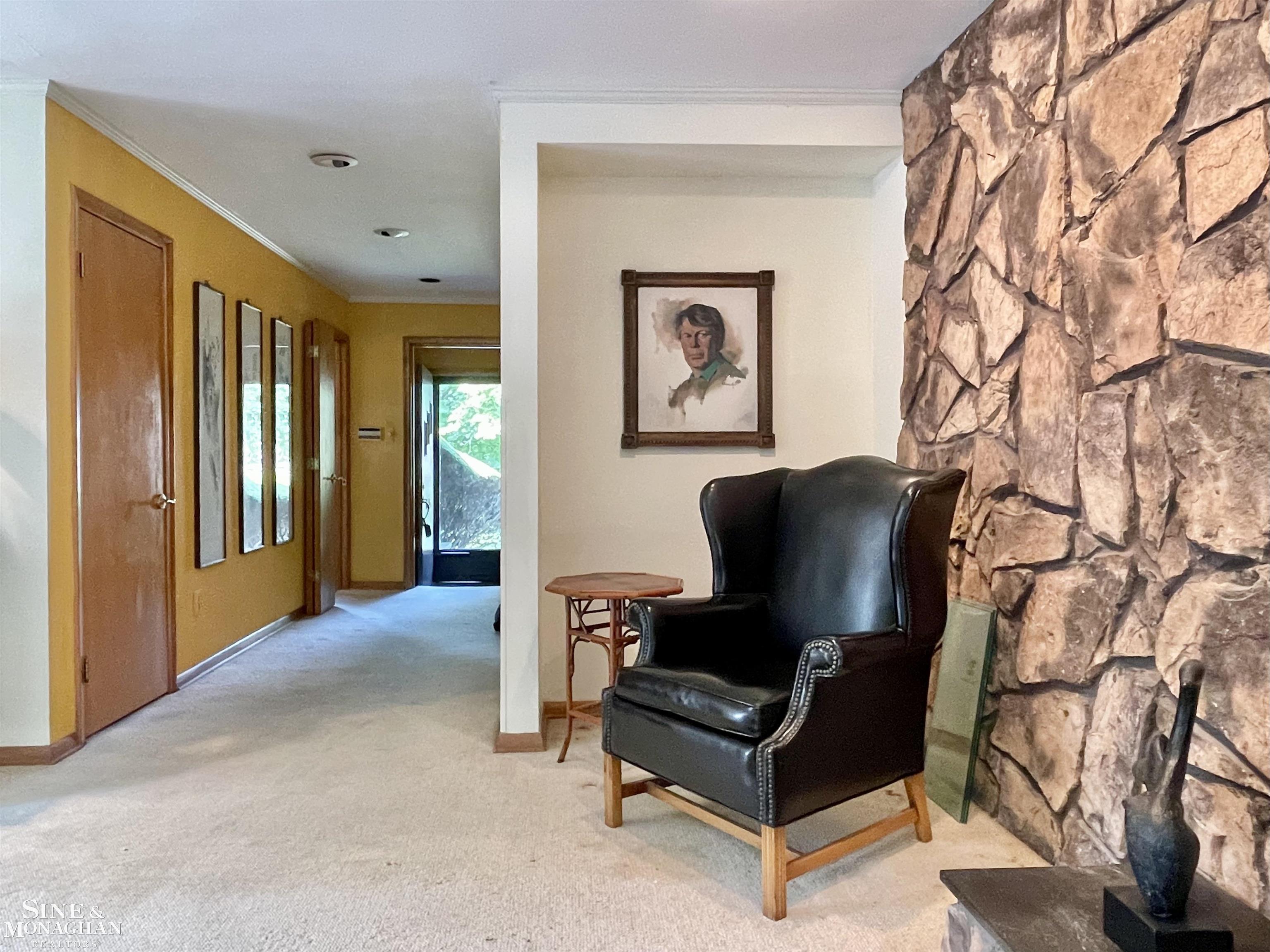 245 Stephens Road Grosse Pointe Farms, MI 48236 - Photo 13 of 40