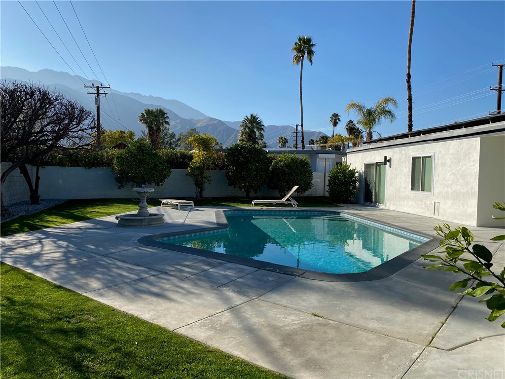 2295 East Alejo Road Palm Springs, CA 92262 - Photo 13 of 71