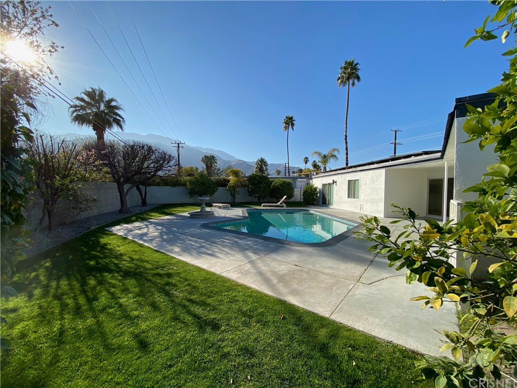 2295 East Alejo Road Palm Springs, CA 92262 - Photo 14 of 71